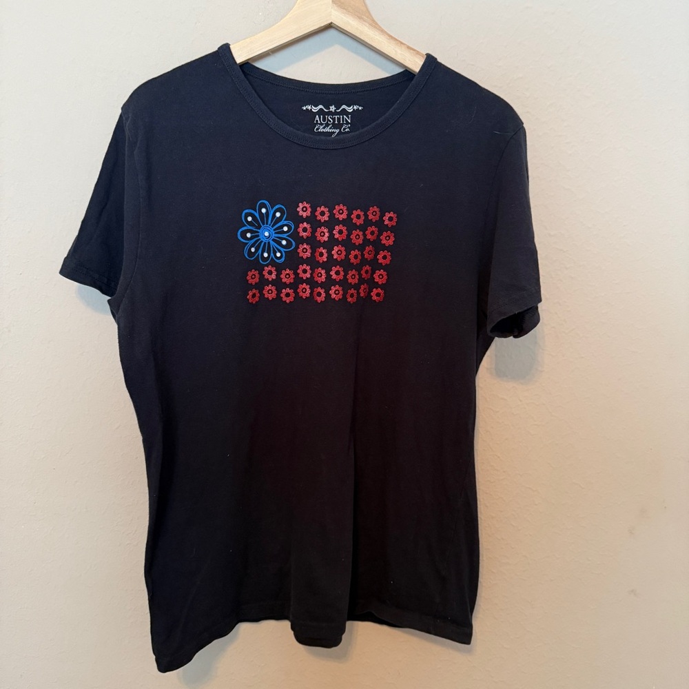 Patriotic Floral Flag Austin Clothing Co. Women’s T Shirt XXL Fourth Of July